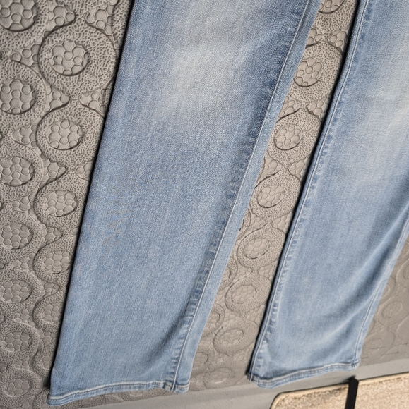 White House Black Market jeans - Picture 6 of 12